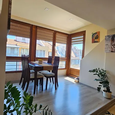 уютно студио до центъра на Apartman *